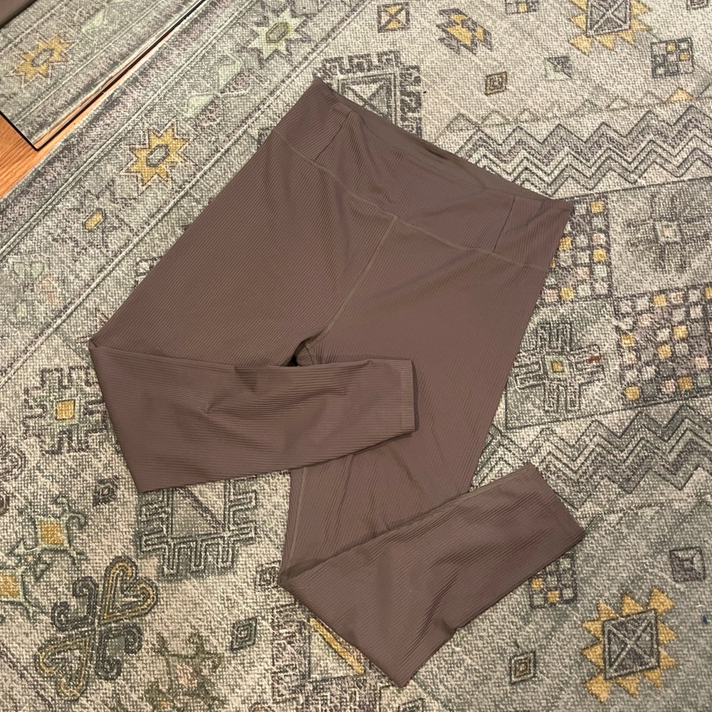 Ribbed Olive Green Leggings